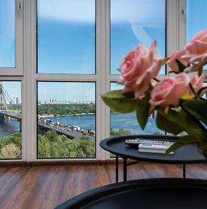 Apartments With Crazy Panoramic View Of The Dniepr photos Exterior
