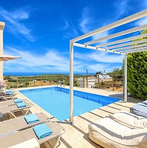 Cretan Sunny Villa Heated Pool photos Exterior