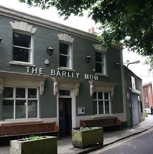 The Barley Mow Centrally Located 3 Bed Apartment photos Exterior