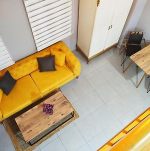 Cozy Duplex House-Near Taksim-Home Design photos Exterior