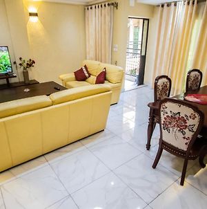 Residence Le Bonheur - 2 Bed Apartment By Douala Mall/Airport photos Exterior