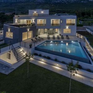 Luxury Villa Adonis Split With Private Pool, Jacuzzi, Sauna And Gym photos Exterior