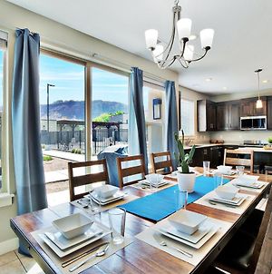 New Listing! - Poolside End Unit - Same Day Bookings - Free Bikes - 611 And 619 photos Exterior