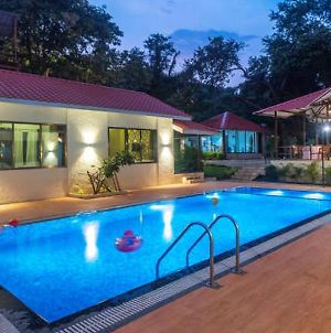 Tropical Suites At Mandwa photos Exterior