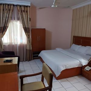 Abuja Bays Garden Hotel. photos Exterior