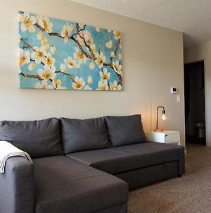 Lake Erie Staycation - 2 Bed, 2 Bath Condo With Private Garage! photos Exterior