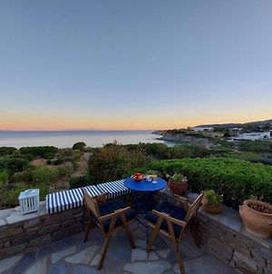 Villa Sophia Paros - Beachfront Three-Bedroom Villa With Sea View photos Exterior