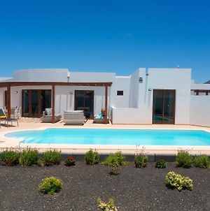 Villa Luar -Secluded, Sophisticated & Chic photos Exterior