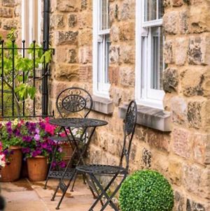Cosy Central Cottage In Harrogate photos Exterior