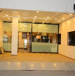 Dwarka Bhavan Hotel photos Exterior