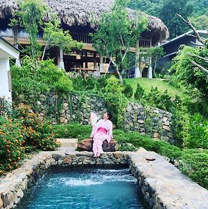 Onsen Villas Hoa Binh - Venue Travel photos Exterior