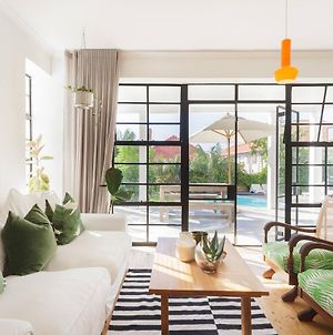Spacious Garden Apartment With View Of Table Mountain photos Exterior