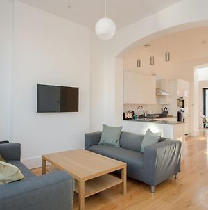 Newly Refurbished Modern 3 Bedroom Apartment In Affluent Fulham photos Exterior