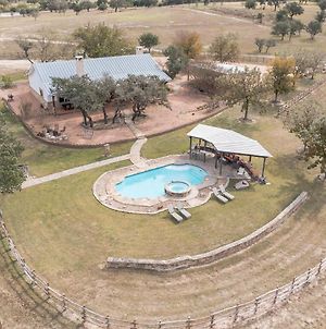 Stunning Ranch With Pool&Hot-Tub&Hill Country Views photos Exterior