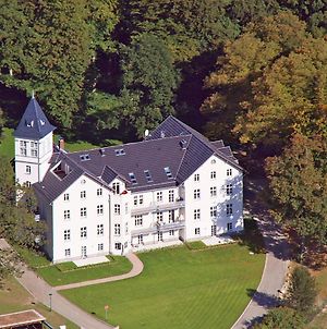Traumurlaub Im Schloss Hohen Niendorf photos Exterior