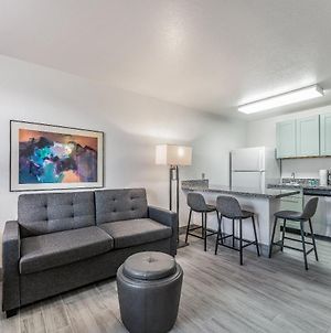 Chandler 1 Bd 1 Ba Fully Renovated Premium Lux Apartment Pets Allowed photos Exterior