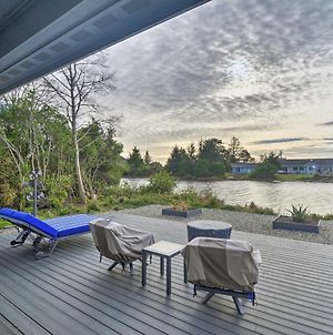 Ocean Shores Retreat With Deck And View Of Canal! photos Exterior