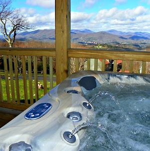 Aussies Den - Panoramic Mountain Views, Hot Tub, Pool Table! photos Exterior