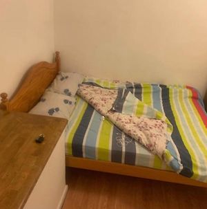 Comfy Sleep Guest House Self Catering Double Bedroom 50£ Per Single Person Per Night Extra Single Guest 25£ Per Person Per Night photos Exterior