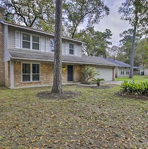 Fully Refurbished Home In Front Of The Woodlands! photos Exterior