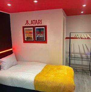 Atari Retro 1Bed Studio Apartment Battersea London Perfect For Leisure & Business Guests photos Exterior