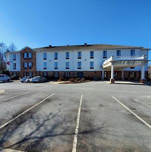 Country Hearth Inn & Suites Lexington photos Exterior