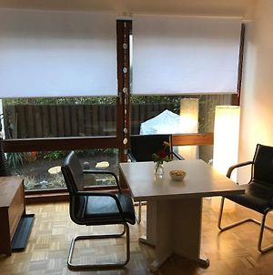 Enis Apartment - Biete Wunderschone Mobliertes Zimmer An photos Exterior