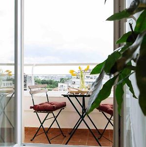 Sunny 2Br Flat - Top Location - Netflix + Balcony photos Exterior