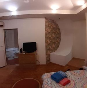 Homely- Central Bucuresti Apartaments photos Exterior