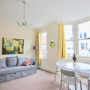 Spacious Bright 1 Bed Flat In Fulham By The Thames photos Exterior