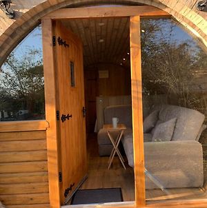 Summer Escape Luxury Hobbit House With Hot Tub! photos Exterior