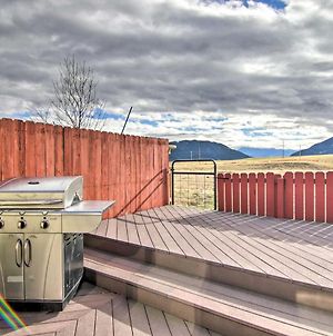 Livingston House With Mtn Views, Deck And Grill! photos Exterior