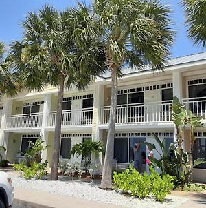 Charming One-Bedroom Condo With Beach Access & Pool photos Exterior