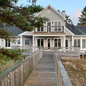 Chic Townhome On Lake Huron With Private Beach! photos Exterior