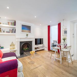 Stylish 1-Bed Flat With Private Courtyard In Shepherd'S Bush, West London photos Exterior