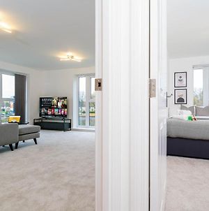 Spacious 2 Bedroom Comfy Apartment - The Arcadian photos Exterior