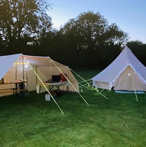 Tin And Canvas Glamping Pickering, Carry On Canvas Bell Tent photos Exterior