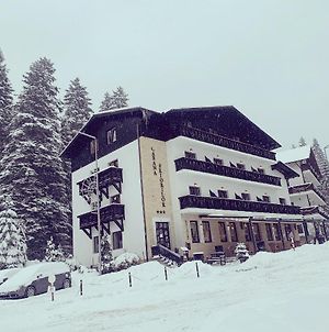 Manor Ski Hotel photos Exterior