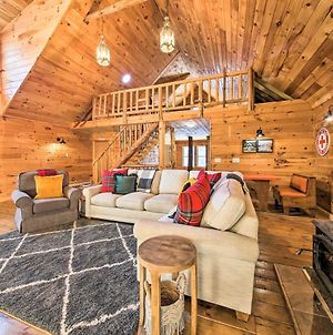 Rangeley Retreat Cabin-Style Home Lake Access photos Exterior