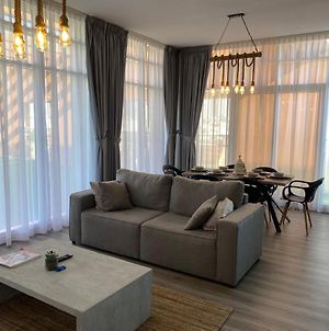 Experience Luxury Living In Superb 3 Bed Apartment In Prime Location Of Dubai photos Exterior