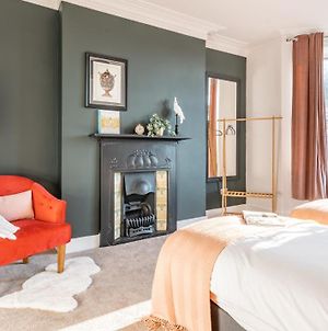 Ty Hapus Newport - Luxury 4 Bedroom Home photos Exterior
