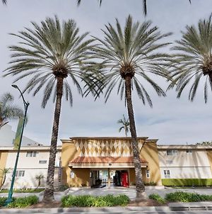 Americas Best Value Inn & Suites Anaheim photos Exterior