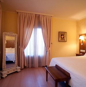 Hotel Villa De Larraga photos Room