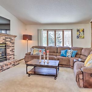 Split-Level Home With Game Room Less Than 2 Mi To Lake! photos Exterior
