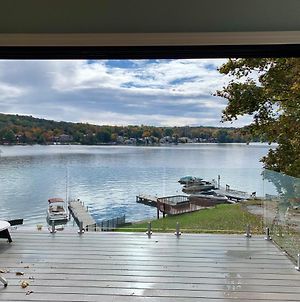 Amazing View Lakefront With A Dock photos Exterior