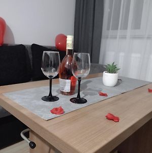 "Romantic Date" Apartment photos Exterior
