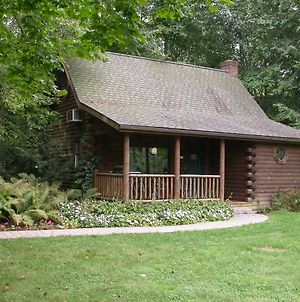 Apple Blossom Cabin By Amish Country Lodging photos Exterior