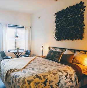 Doco Rocky Mountain Getaway-King Room With Resort Amenities photos Exterior