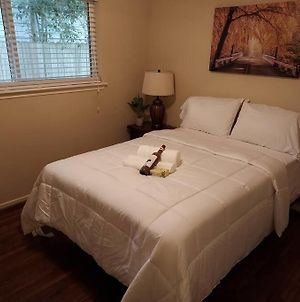 Nice Private Bedroom Near Attractions Free Parking photos Exterior