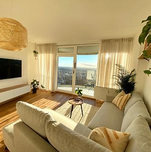 Best Butler Skyline Lodge City Apartment Netflix photos Exterior